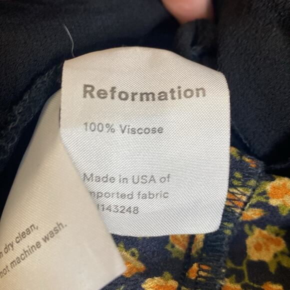 Reformation Black Floral 3/4 Sleeve Crop Top Women's 2 - Picture 6 of 7
